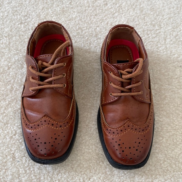 Gently used Josmo toddler brown Oxford shoes size 7 - Picture 1 of 6